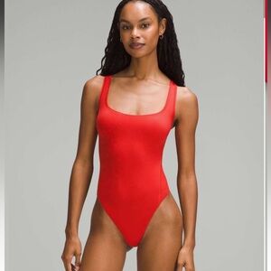 Lululemon Wundermost Bodysuit Red Sleeveless Size L NWOT